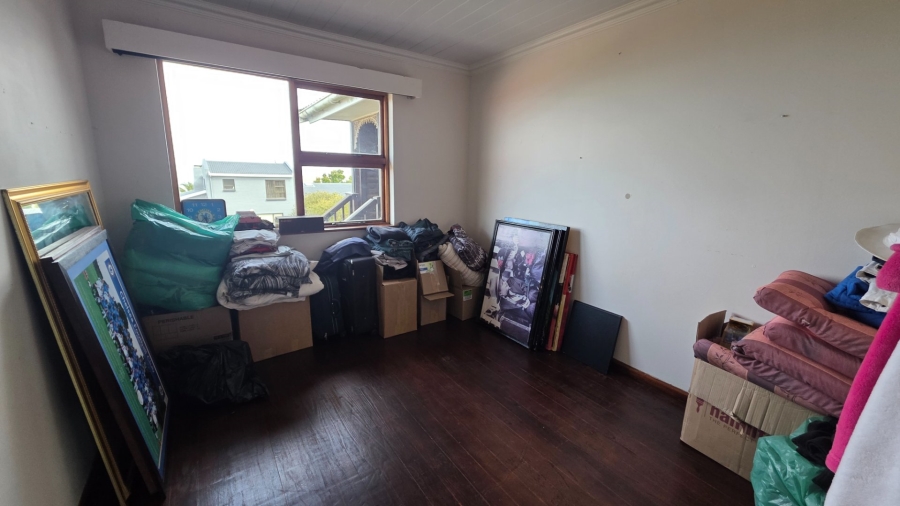 6 Bedroom Property for Sale in Dana Bay Western Cape